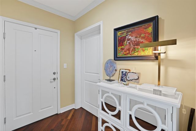 500 Throckmorton Street 1701, Fort Worth, TX 76102