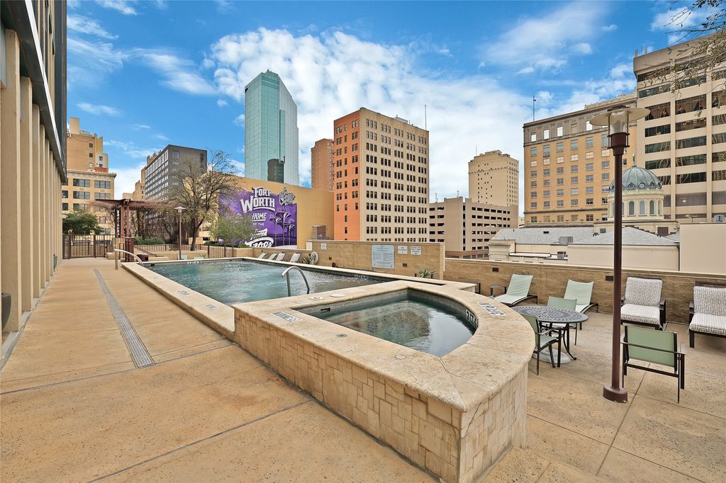 500 Throckmorton Street 1701, Fort Worth, TX 76102