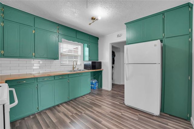 615 N Lowe, Hobart, OK 73651