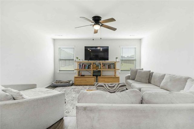 1405 S Blandford Street, Siloam Springs, AR 72761