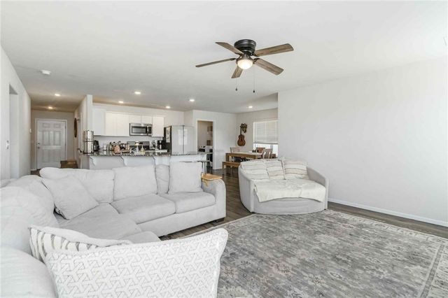 1405 S Blandford Street, Siloam Springs, AR 72761