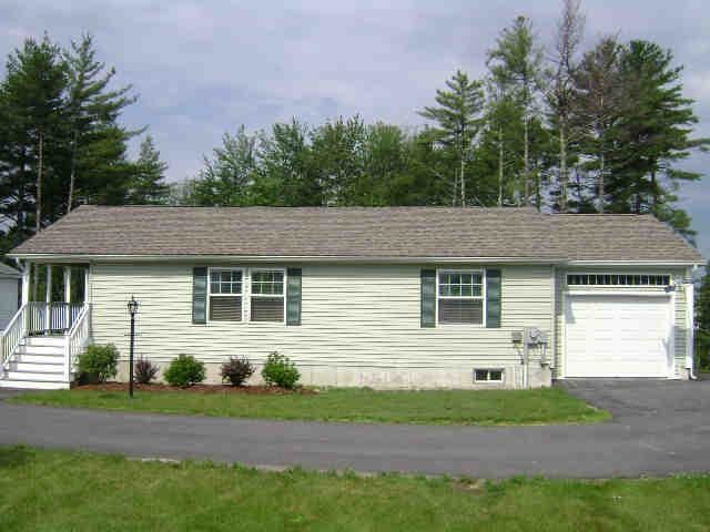 30 Sawmill Ridge, Sandown, NH 03873