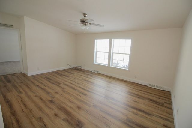 30 Sawmill Ridge, Sandown, NH 03873