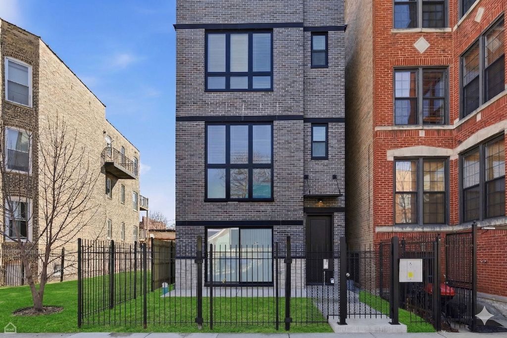 4841 S Prairie Avenue, Chicago, IL 60615 — exterior