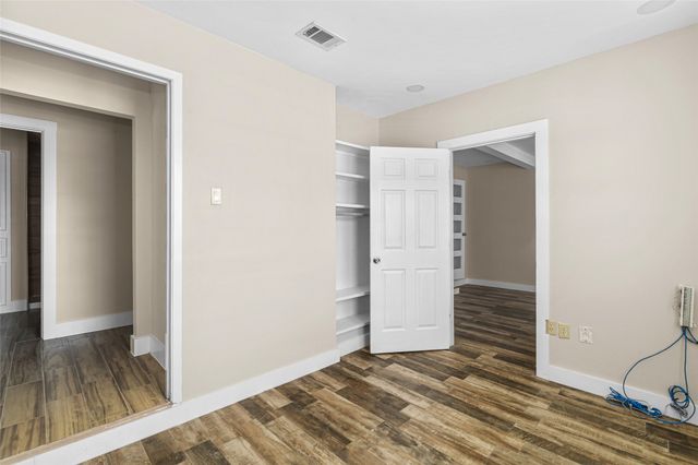 5700 Lenore Street, Fort Worth, TX 76134