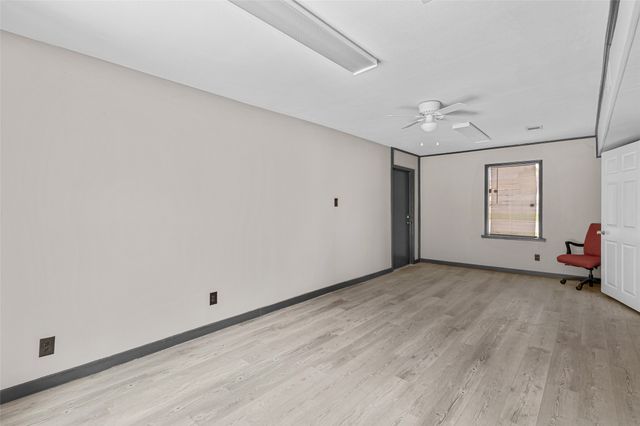 5700 Lenore Street, Fort Worth, TX 76134