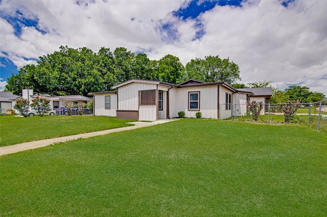 5700 Lenore Street, Fort Worth, TX 76134