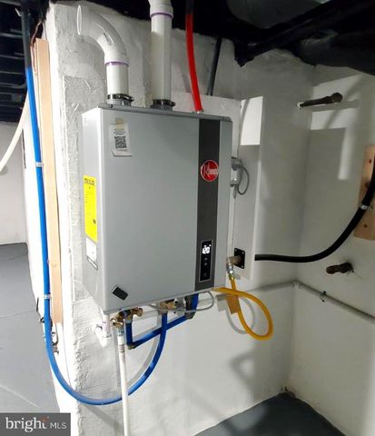 102 CLEMENTS BRIDGE, Runnemede, NJ 08078