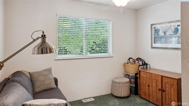 863 S Meadowlark Lane, Othello, WA 99344