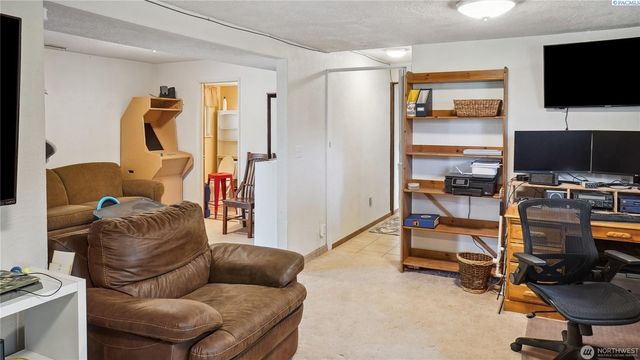 863 S Meadowlark Lane, Othello, WA 99344