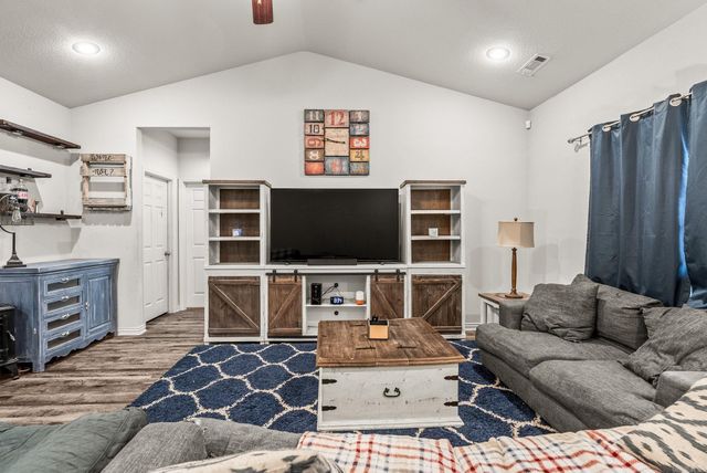 2230 Matthews Meadows Lane, Conway, AR 72032