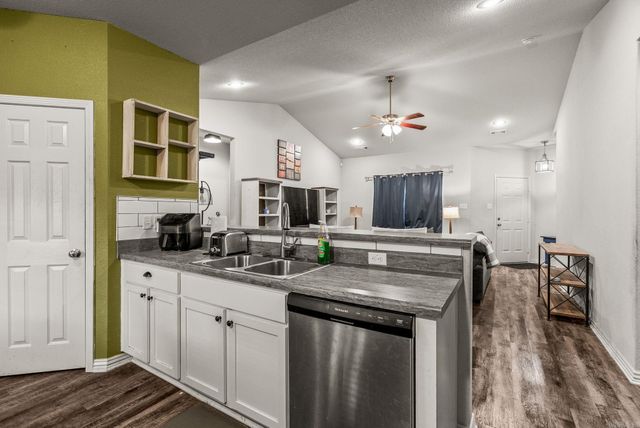 2230 Matthews Meadows Lane, Conway, AR 72032