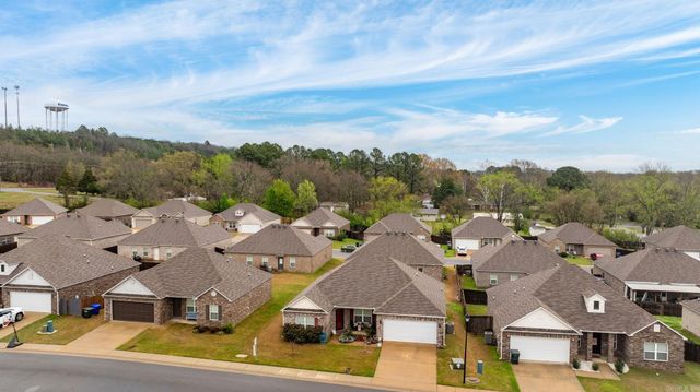 2230 Matthews Meadows Lane, Conway, AR 72032