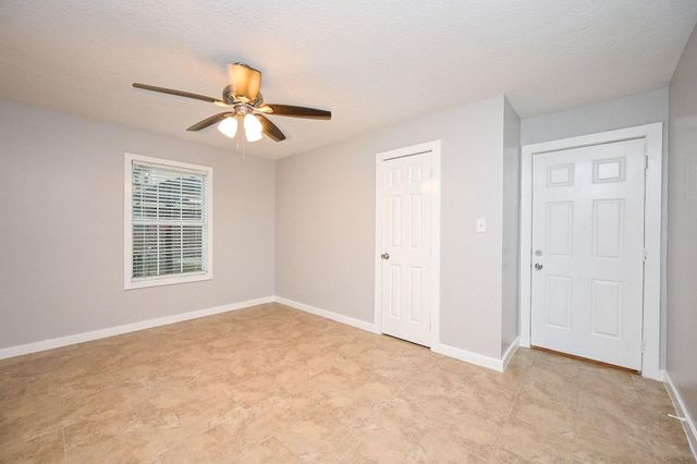 10338 Flaxman Street, Houston, TX 77029