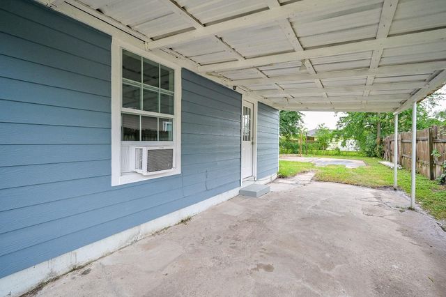 10338 Flaxman Street, Houston, TX 77029