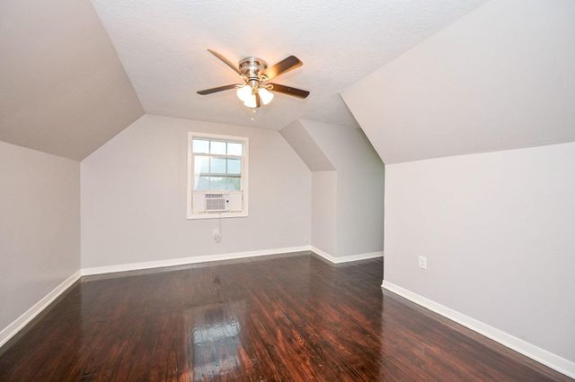 10338 Flaxman Street, Houston, TX 77029