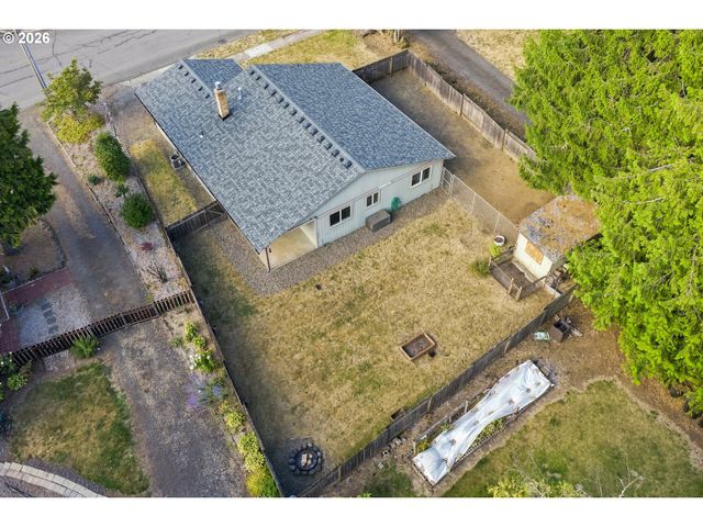 38370 SANDY HEIGHTS St, Sandy, OR 97055