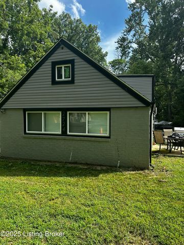 2724 Triplett Ct, Louisville, KY 40216