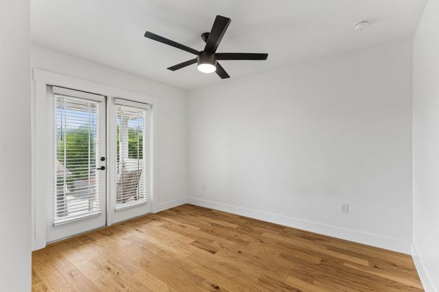 806 Philco DR 2, Austin, TX 78745