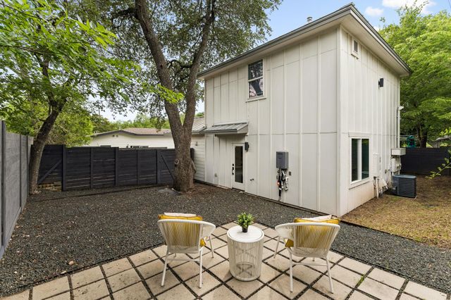 806 Philco DR 2, Austin, TX 78745
