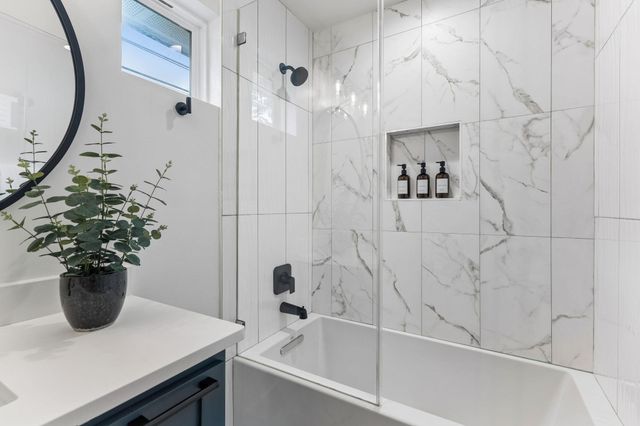 806 Philco DR 2, Austin, TX 78745