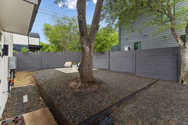 806 Philco DR 2, Austin, TX 78745