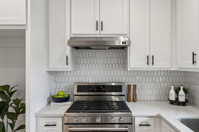 806 Philco DR 2, Austin, TX 78745
