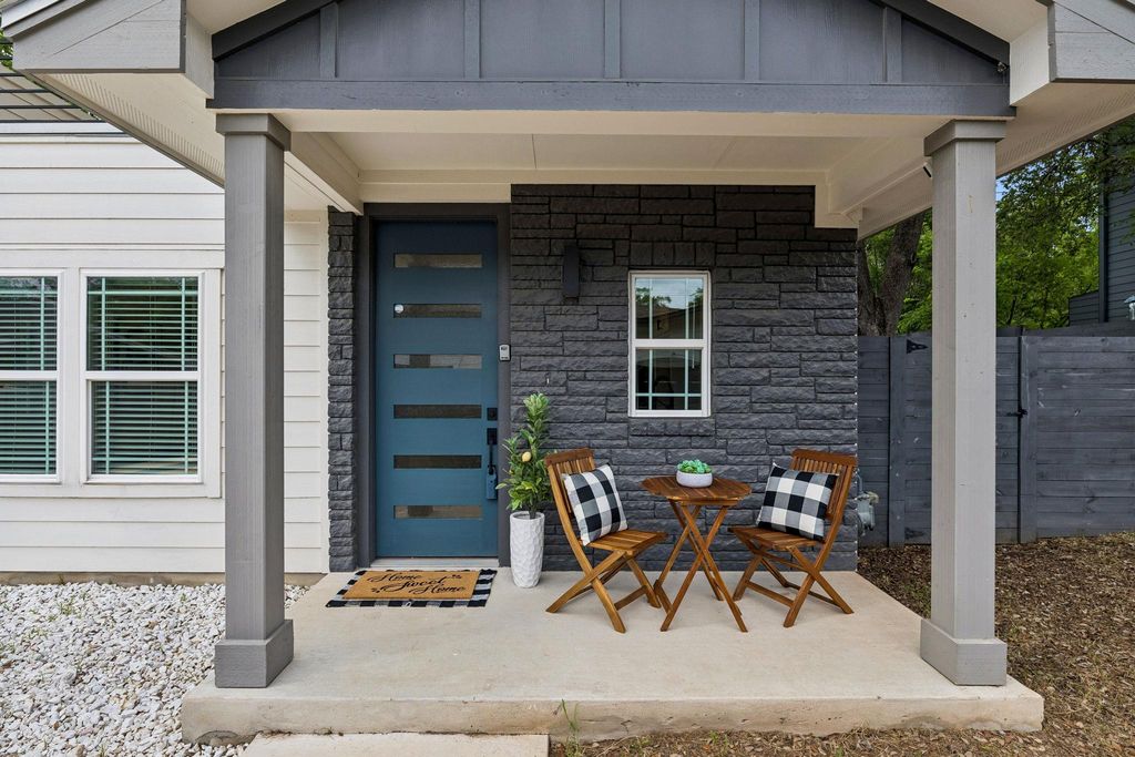 806 Philco DR 2, Austin, TX 78745