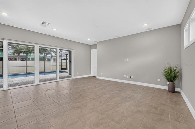 8910 DRUMMER PLANK DRIVE, Wesley Chapel, FL 33545