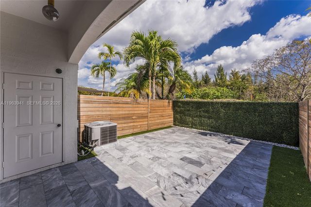 4243 NW 112th Ct 0, Doral, FL 33178