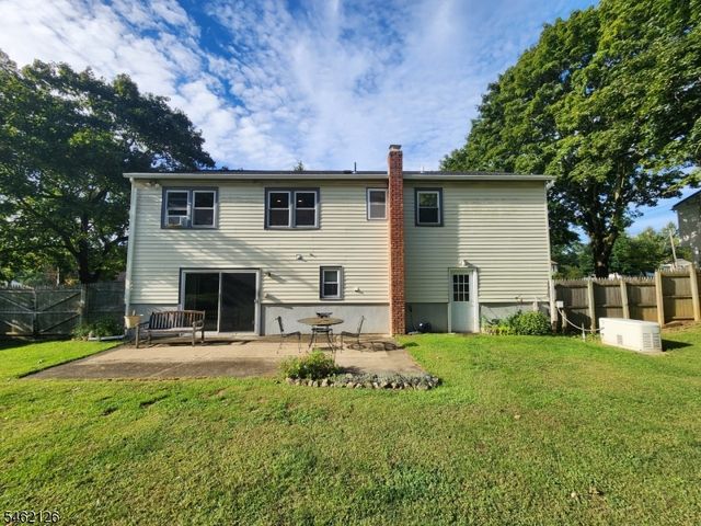 10 Parkview Dr, Mansfield Twp., NJ 07840