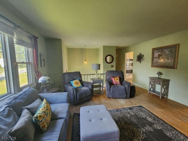 10 Parkview Dr, Mansfield Twp., NJ 07840