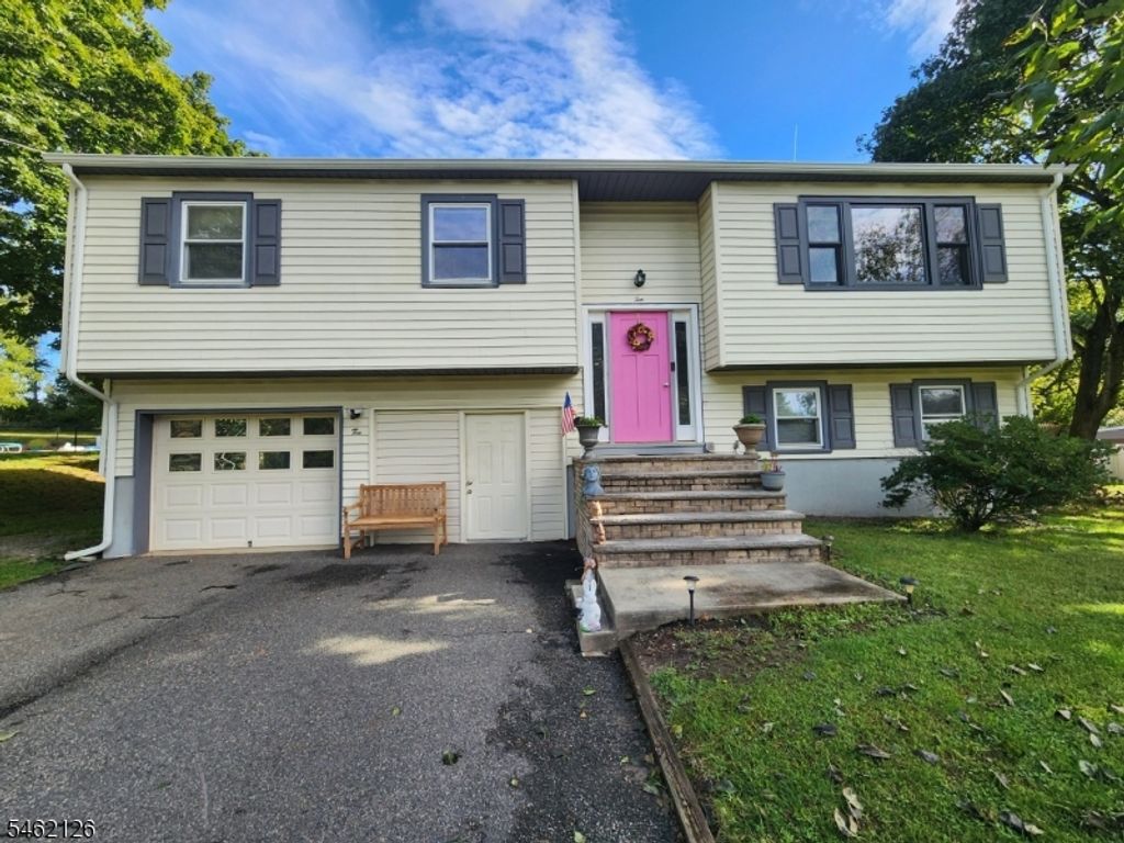 10 Parkview Dr, Mansfield Twp., NJ 07840