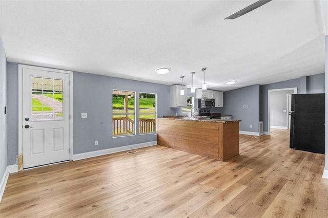 109 Webb Drive NE, Calhoun, GA 30701