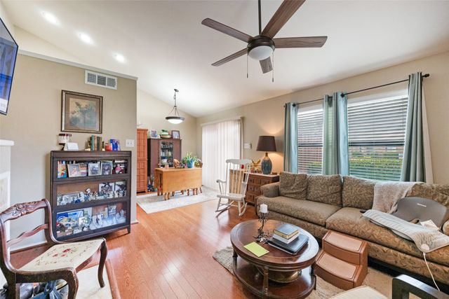 5644 Cedar Creek Drive, Benbrook, TX 76109