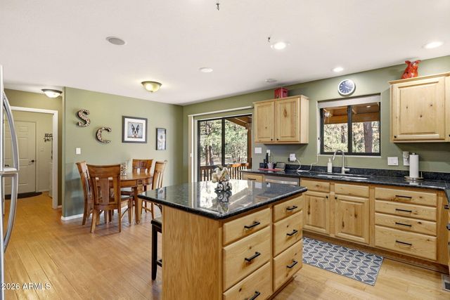 2233 DEL RIO Circle, Overgaard, AZ 85933