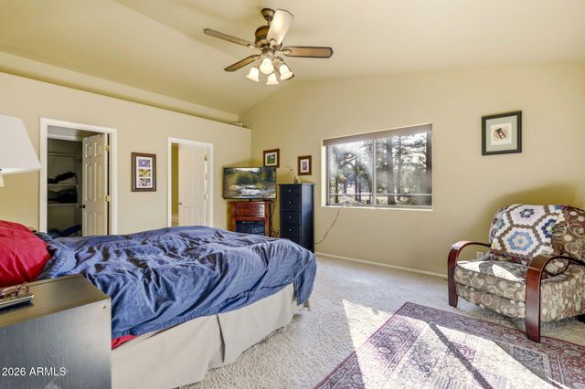 2233 DEL RIO Circle, Overgaard, AZ 85933