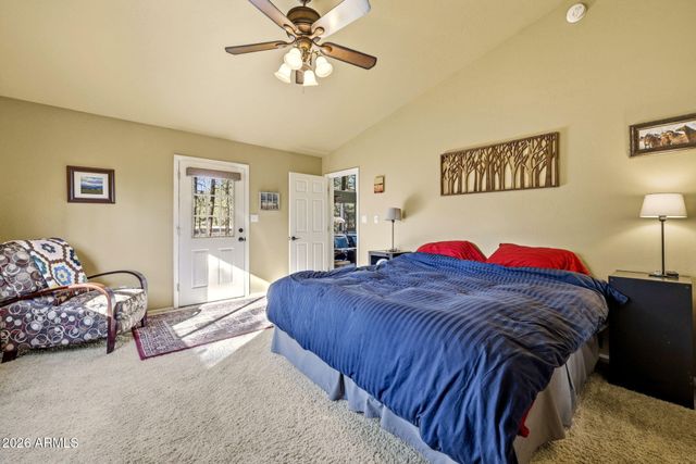 2233 DEL RIO Circle, Overgaard, AZ 85933