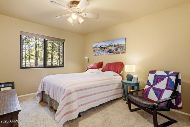 2233 DEL RIO Circle, Overgaard, AZ 85933