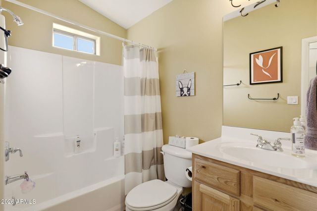 2233 DEL RIO Circle, Overgaard, AZ 85933