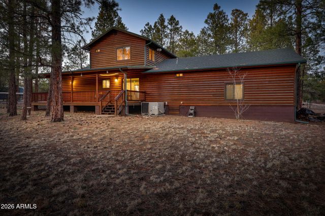 2233 DEL RIO Circle, Overgaard, AZ 85933