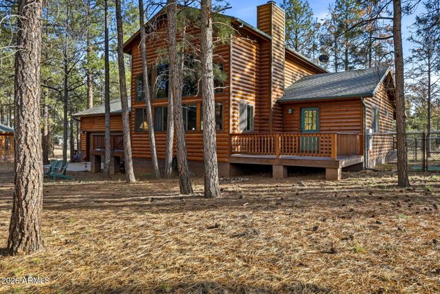 2233 DEL RIO Circle, Overgaard, AZ 85933