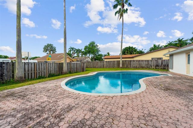2803 NW 108th Ter, Sunrise, FL 33322