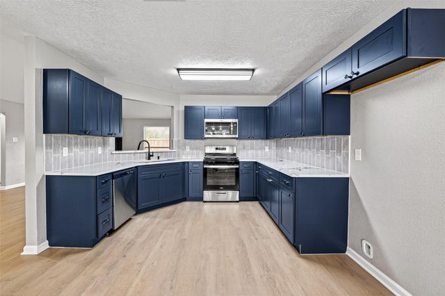 1011 Memorial Glen Drive, Humble, TX 77338