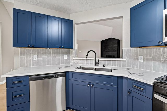 1011 Memorial Glen Drive, Humble, TX 77338