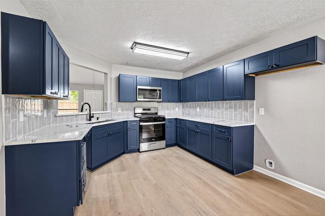 1011 Memorial Glen Drive, Humble, TX 77338