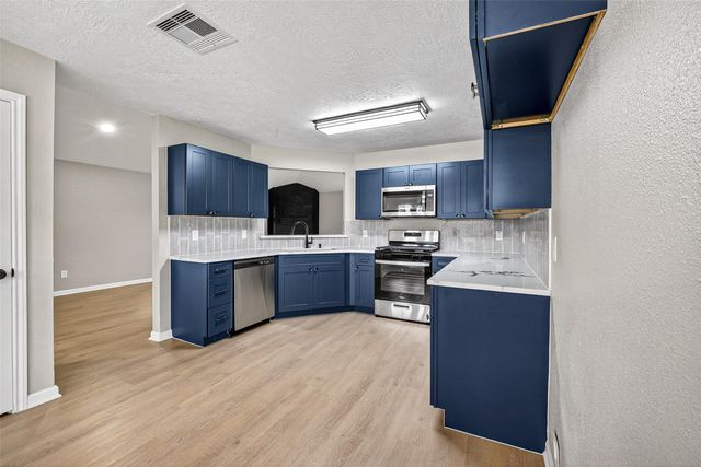 1011 Memorial Glen Drive, Humble, TX 77338