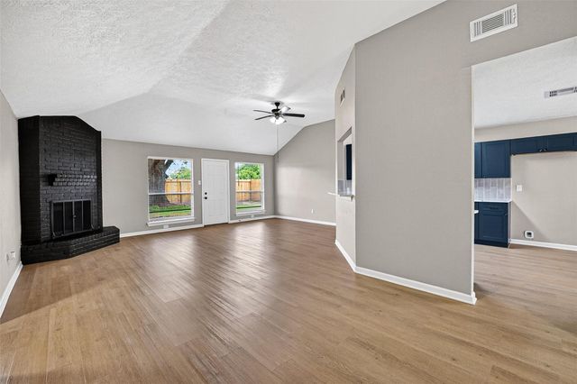1011 Memorial Glen Drive, Humble, TX 77338
