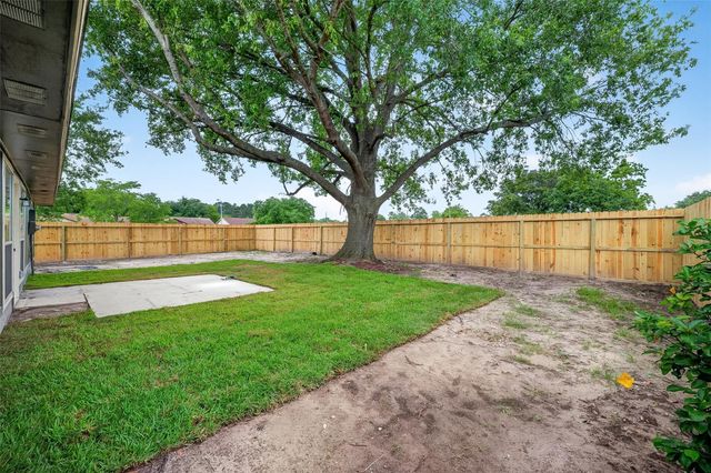 1011 Memorial Glen Drive, Humble, TX 77338