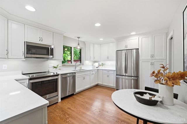 4877 Le Blond Avenue, Cincinnati, OH 45208